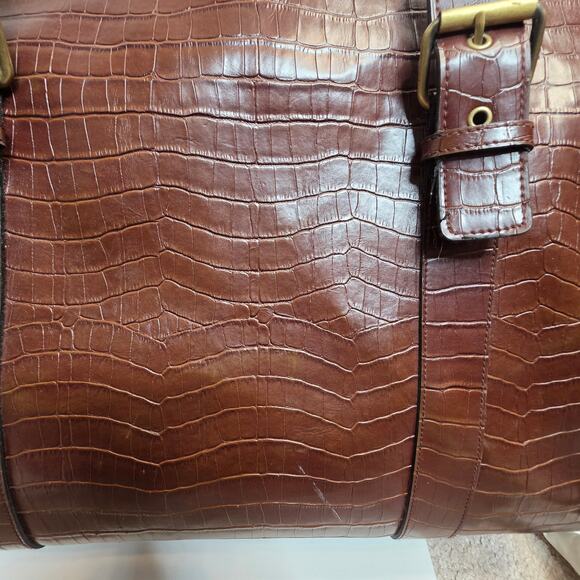 Bueno Large Overnight Leather Crocodile Print Travel Bag - Picture 8 of 12